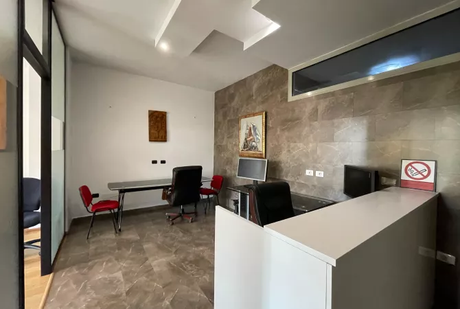 Ambient Biznesi per qira tek Garda. 