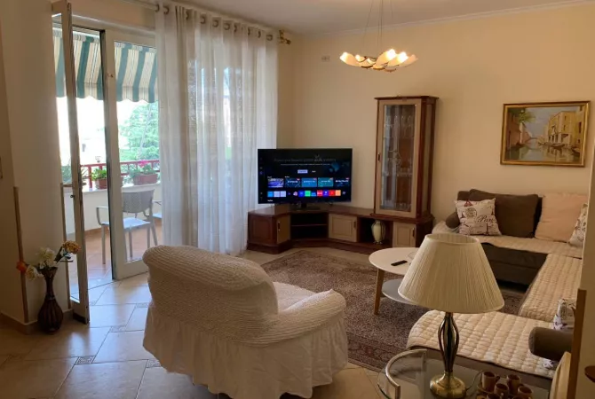 Apartament 3+1 per qira tek Ambasada Amerikane. 