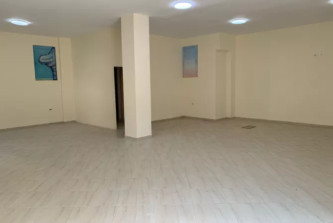 Business Property for Rent 1+1 in Tirana - 1,000 Euro