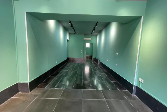 Ambient biznesi per qira tek rruba Pjeter Budi. 