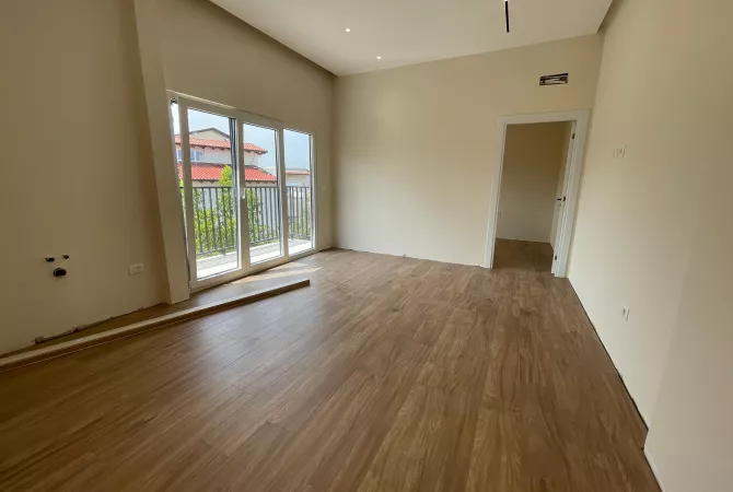 Apartament 1+1 per shitje ne Ali Demi/Kompleksi Mangalem.