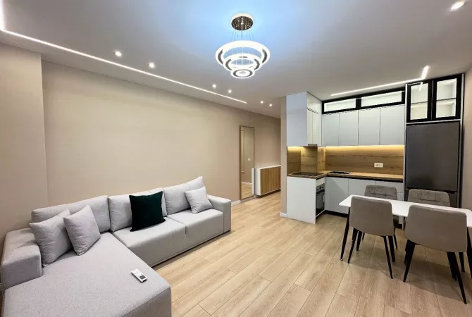 Shtepi ne shitje Apartament ne Tirane, 2+1, Mobilimi E mobiluar, Pagesa 250,000  Euro.