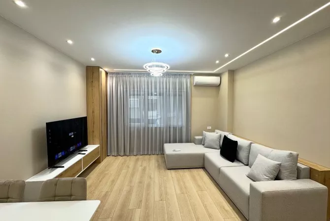 Apartament 2+1 per shitje ne Myslym Shyr.