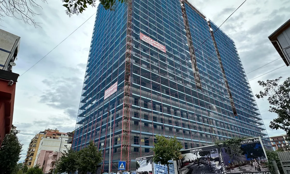 Shtepi ne shitje Apartament ne Tirane, 1+1, Mobilimi Bosh, pa mobiluar, Pagesa 230,000  Euro.