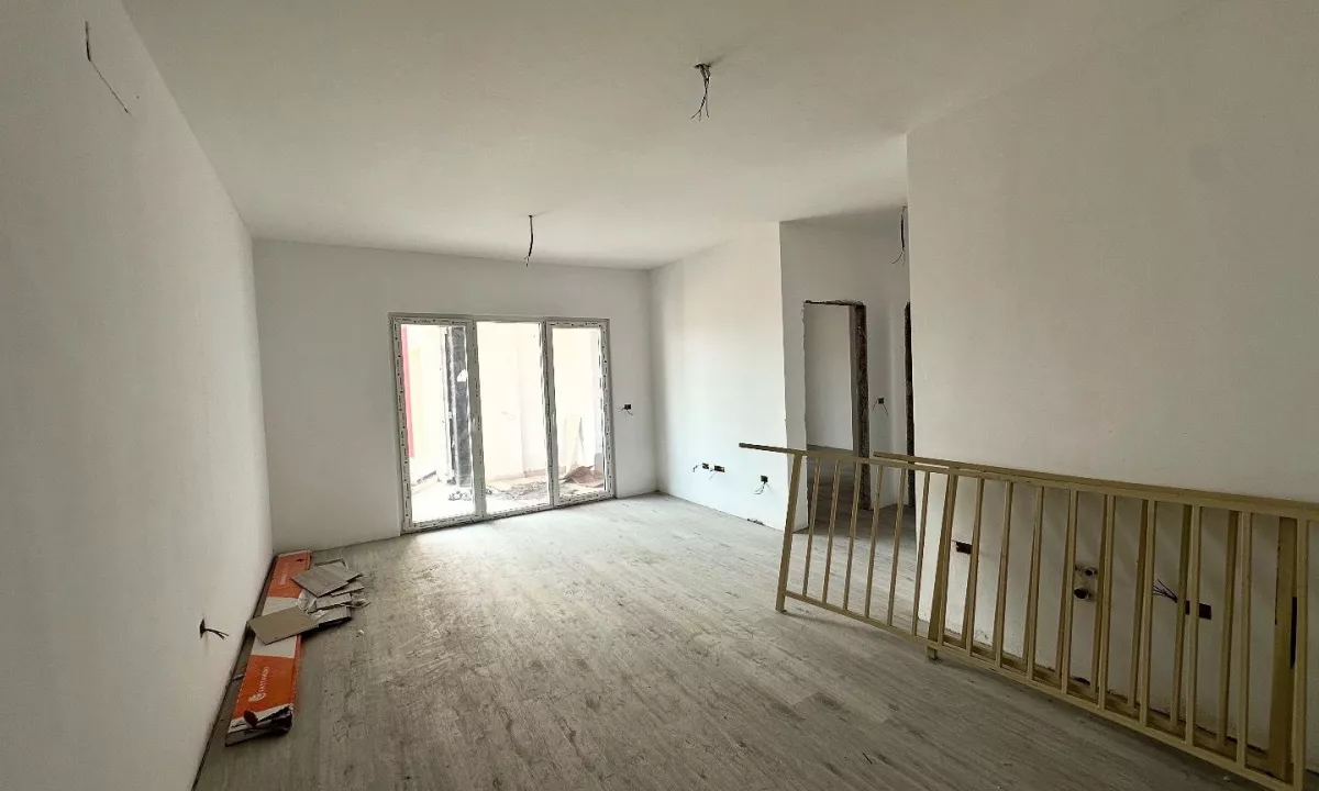 Shtepi ne shitje Apartament ne Tirane, 1+1, Mobilimi Bosh, pa mobiluar, Pagesa 146,000  Euro.