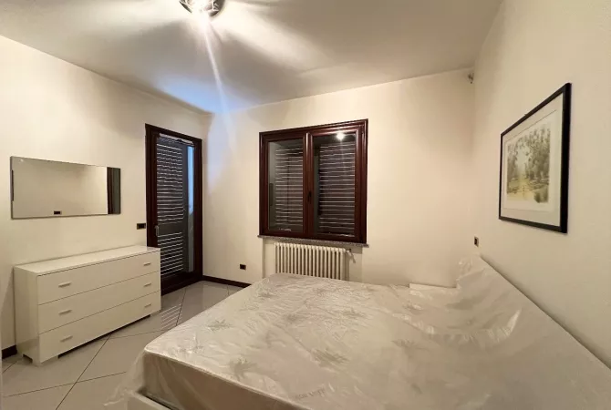 Appartamento in affitto a Tirana 1+1, Arredato