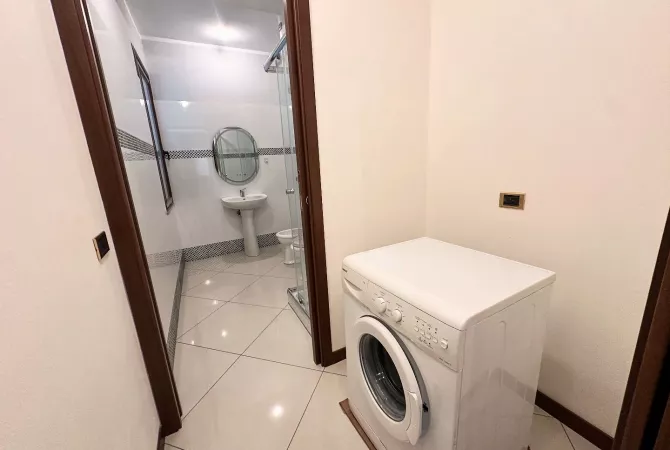 Appartamento in affitto a Tirana 1+1, Arredato