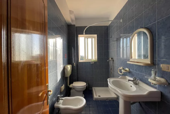 Appartamento in affitto a Tirana 2+1, Arredato