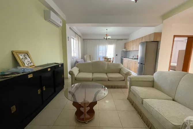 Apartament 2+1 per qira tek Rruga Bardhyl. 