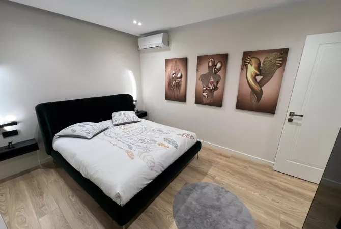 Shtepi me qera Apartament ne Tirane, 2+1, Mobilimi E mobiluar, Pagesa 1,500  Euro.