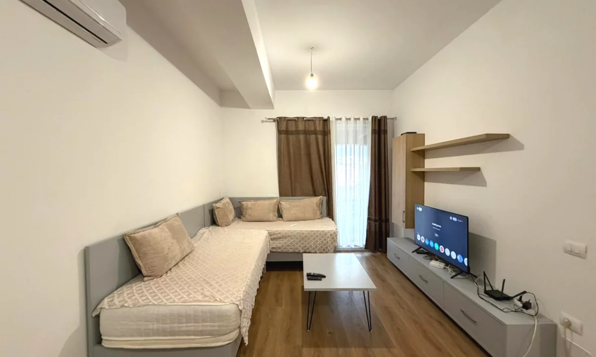 Shtepi me qera Apartament ne Tirane, 1+1, Mobilimi E mobiluar, Pagesa 450  Euro.