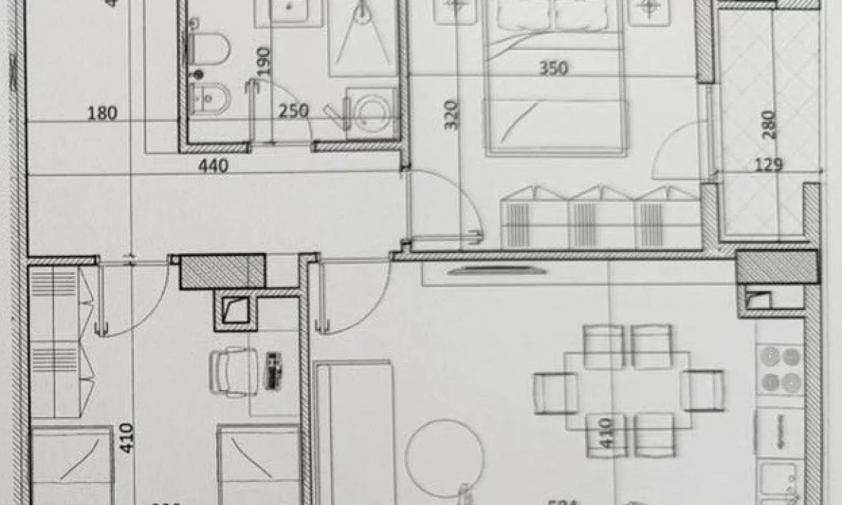 Shtepi ne shitje Apartament ne Tirane, 2+1, Mobilimi Bosh, pa mobiluar, Pagesa 68,200  Euro.