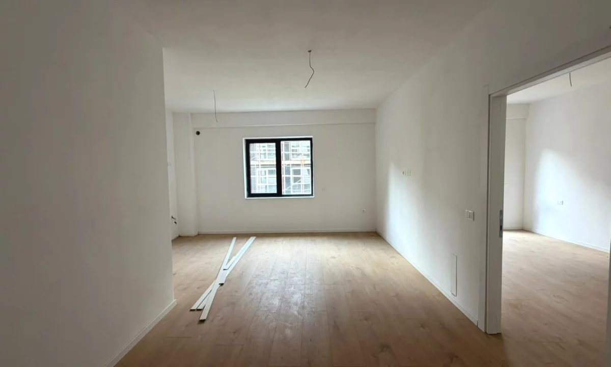 Apartment for sale in Tirana 1+1, Emty