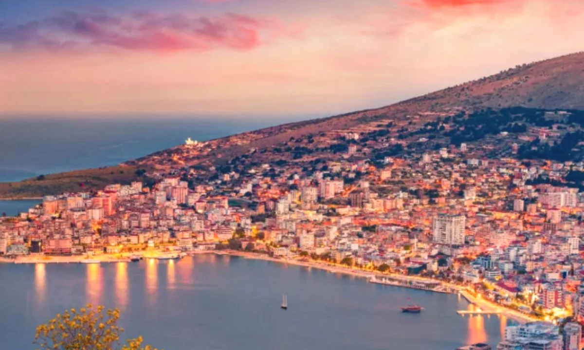 Hotel per shitje ne Sarande. 