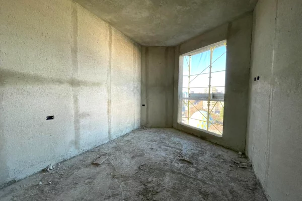 Shtepi ne shitje Apartament ne Tirane, 2+1, Mobilimi Bosh, pa mobiluar, Pagesa 160,000  Euro.