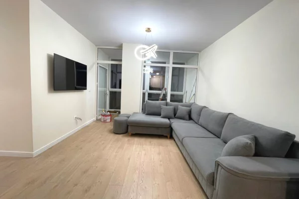 Shtepi me qera Apartament ne Tirane, 2+1, Mobilimi E mobiluar, Pagesa 800  Euro.