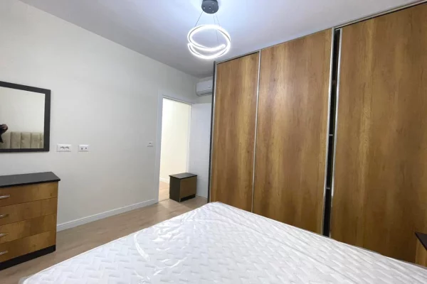 Shtepi me qera Apartament ne Tirane, 2+1, Mobilimi E mobiluar, Pagesa 800  Euro.