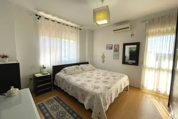 Shtepi ne shitje Apartament ne Tirane, 1+1, Mobilimi E mobiluar, Pagesa 240,000  Euro.