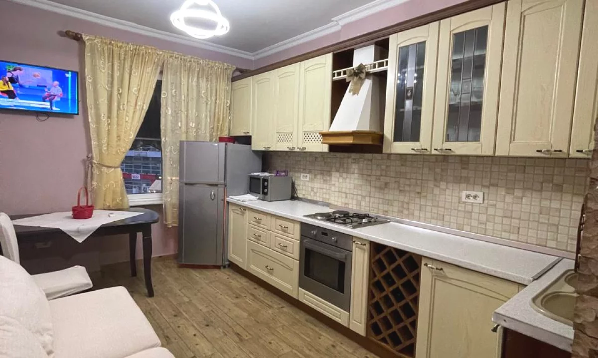 Shtepi me qera Apartament ne Tirane, 2+1, Mobilimi E mobiluar, Pagesa 600  Euro.