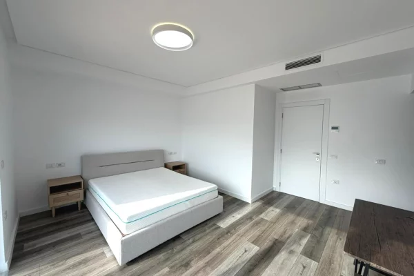 Shtepi me qera Vila Luksoze ne Tirane, 3+1, Mobilimi E mobiluar, Pagesa 2,350  Euro.