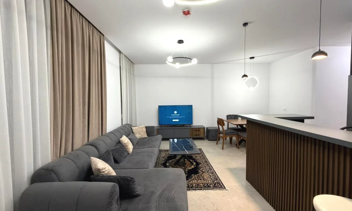 Shtepi me qera Apartament ne Tirane, 2+1, Mobilimi E mobiluar, Pagesa 1,350  Euro.