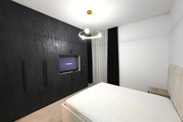 Shtepi me qera Apartament ne Tirane, 2+1, Mobilimi E mobiluar, Pagesa 1,350  Euro.