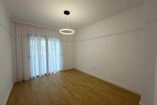 Apartment for sale in Tirana 2+1, Emty