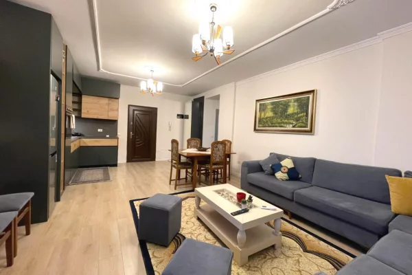 Shtepi me qera Apartament ne Tirane, 2+1, Mobilimi E mobiluar, Pagesa 800  Euro.