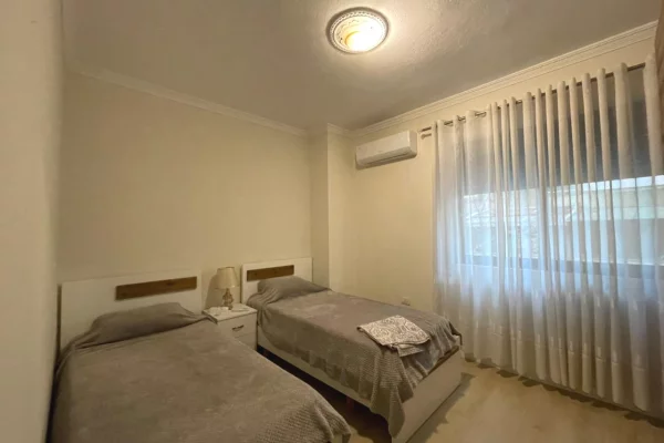 Shtepi me qera Apartament ne Tirane, 2+1, Mobilimi E mobiluar, Pagesa 800  Euro.