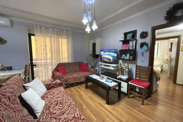 Apartament 2+1 per shitje tek Kodra e Diellit.