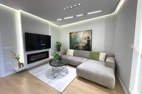 Apartament 2+1 per shitje tek Zogu i Zi. 