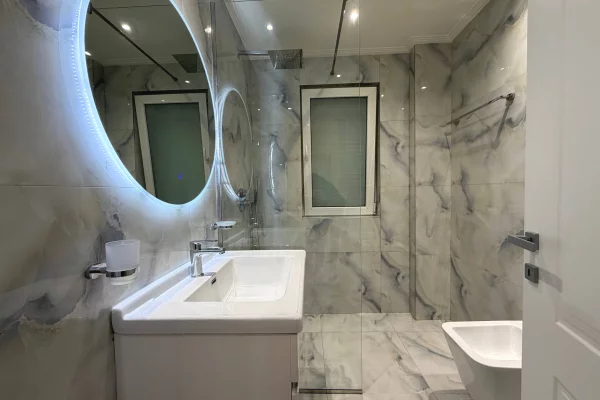 Shtepi me qera Apartament ne Tirane, 2+1, Mobilimi E mobiluar, Pagesa 110,000  Leke.