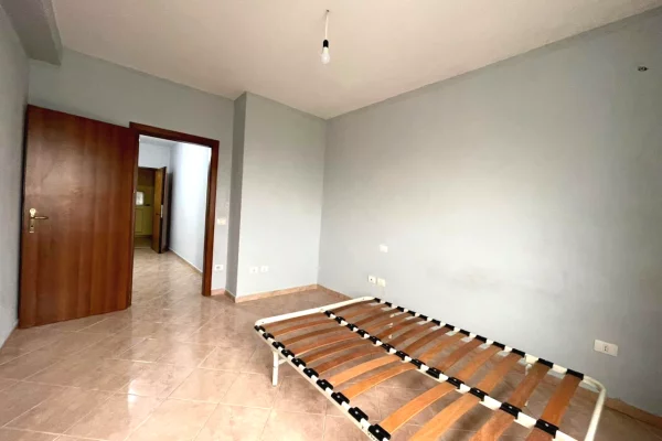 Apartment for rent in Tirana 1+1, Emty
