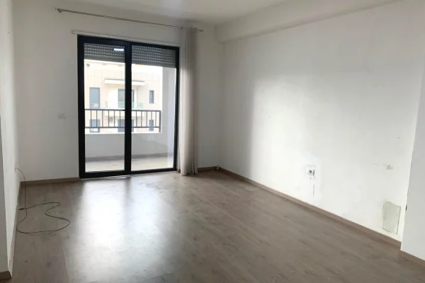 Ambient zyrash per qira prane UET ne Porcelan. 