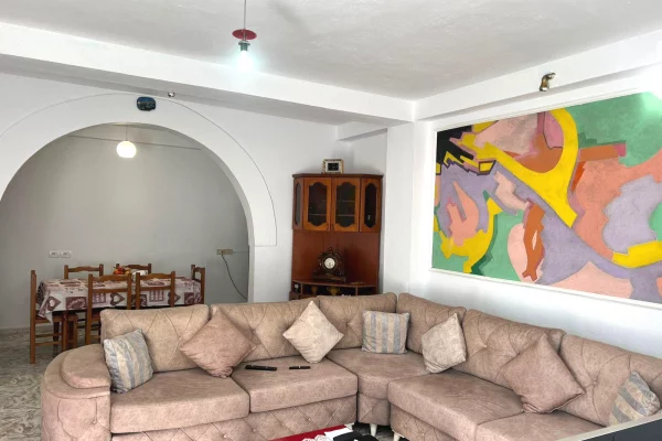 Appartamento in affitto a Tirana 2+1, Arredato