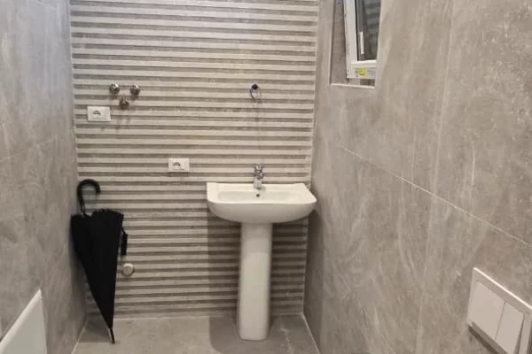 Ambient zyre per qira tek Komuna e Parisit.