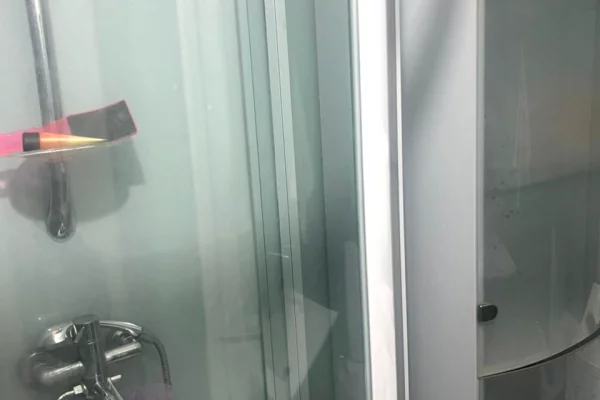 Shtepi ne shitje Apartament ne Tirane, 2+1, Mobilimi E mobiluar, Pagesa 116,000  Euro.