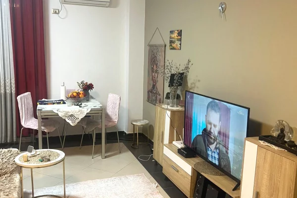Apartament 2+1 per shitje tek Casa Italia. 