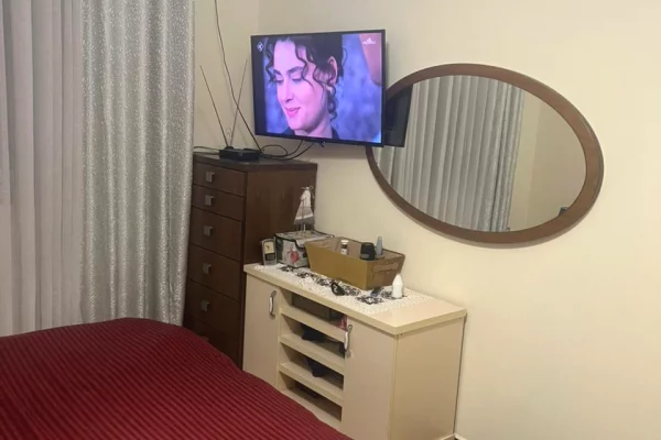 Shtepi ne shitje Apartament ne Tirane, 2+1, Mobilimi E mobiluar, Pagesa 116,000  Euro.