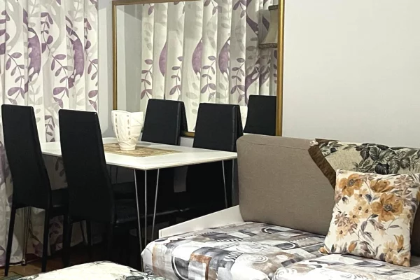 Shtepi me qera Apartament ne Tirane, 2+1, Mobilimi E mobiluar, Pagesa 65,000  Leke.