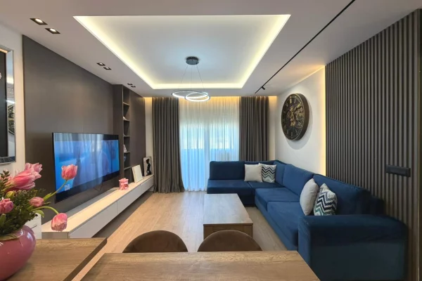 Shtepi ne shitje Apartament ne Tirane, 2+1, Mobilimi E mobiluar, Pagesa 185,000  Euro.