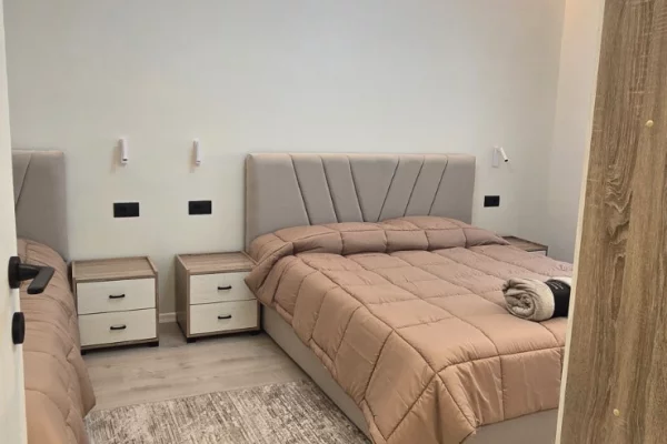 Shtepi me qera Apartament ne Tirane, 1+1, Mobilimi E mobiluar, Pagesa 750  Euro.