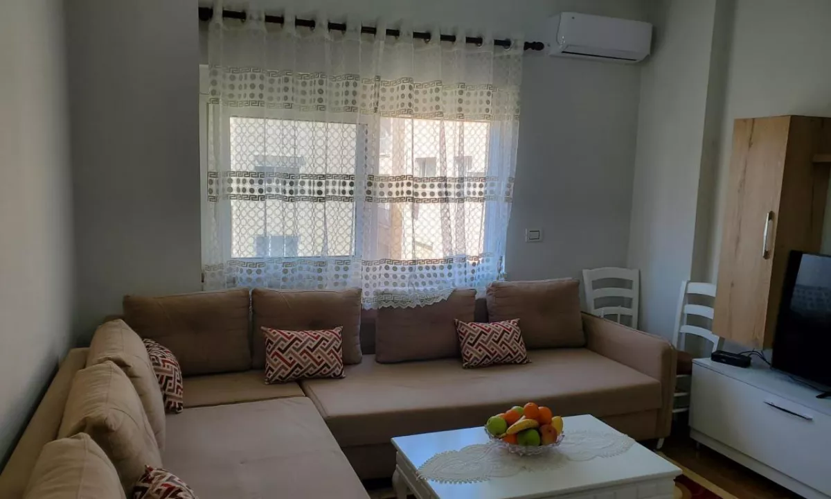 Appartamento in vendita a Tirana 1+1, Arredato