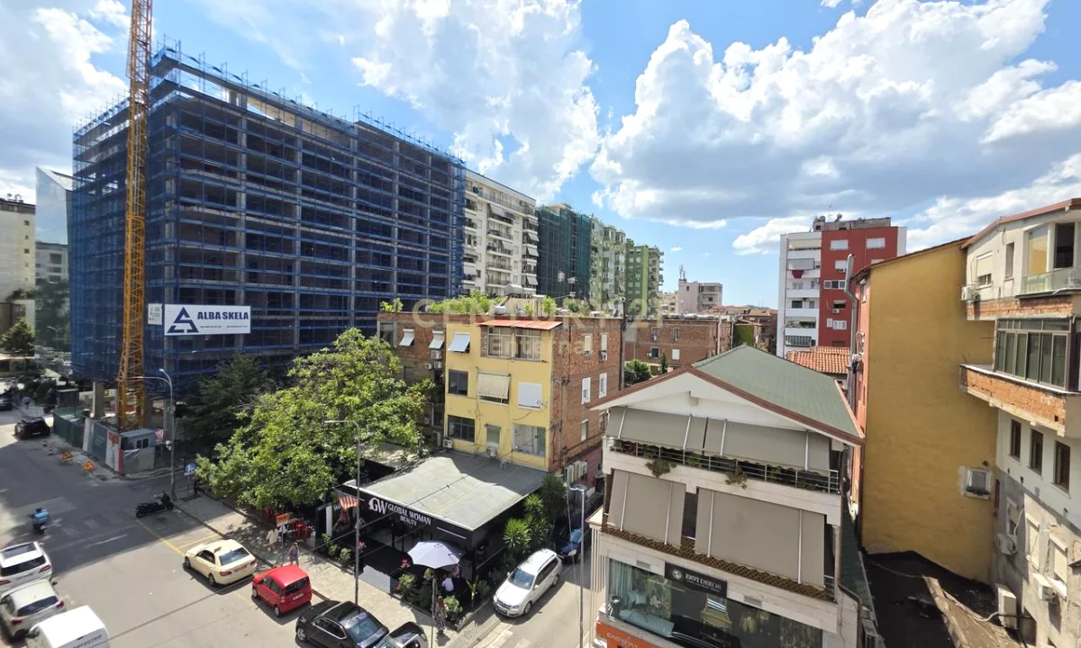 Shtepi me qera Duplex(shtepi me 2 kate) ne Tirane, 1+1, Mobilimi E mobiluar, Pagesa 500  Euro.