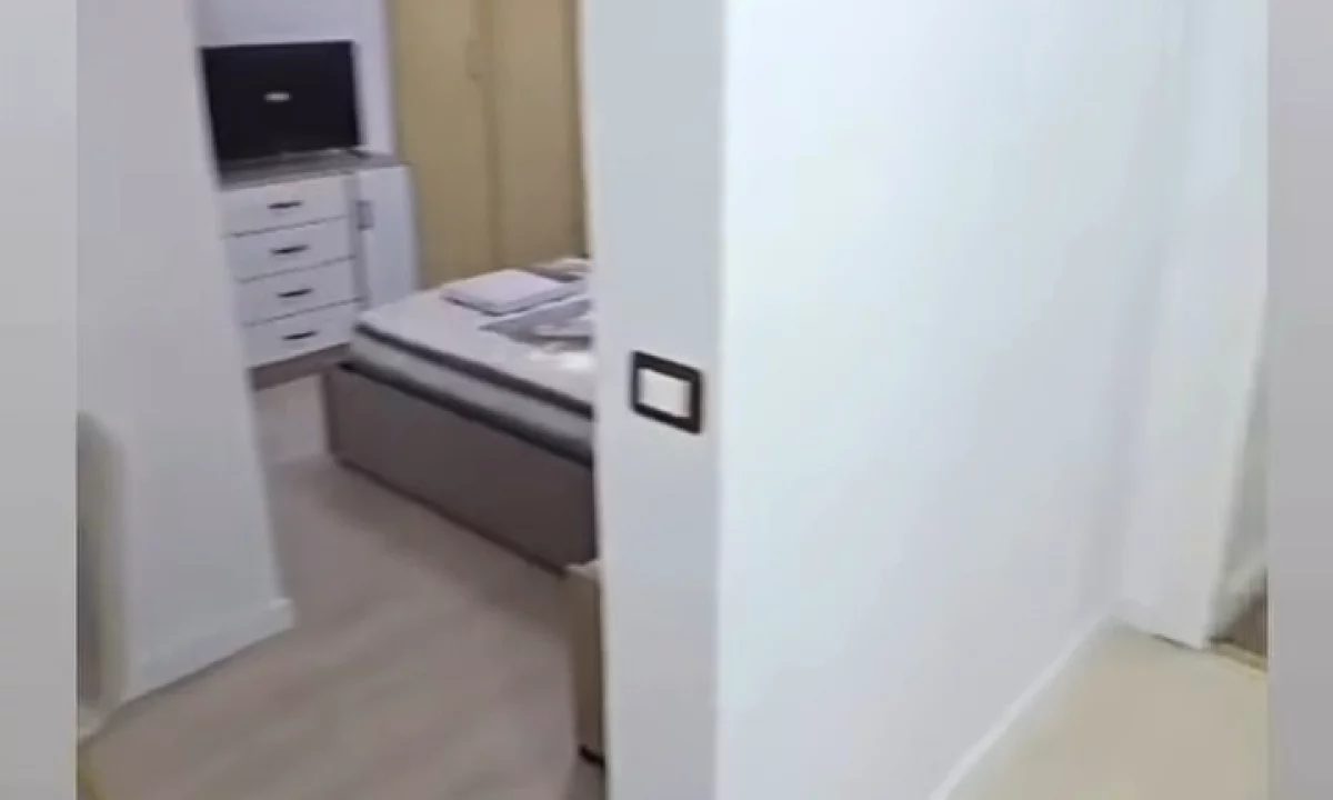 Shtepi me qera Apartament ne Tirane, Garsoniere, Mobilimi E mobiluar, Pagesa 500  Euro.