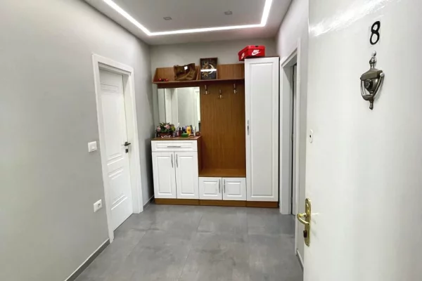 Shtepi me qera Apartament ne Tirane, 1+1, Mobilimi E mobiluar, Pagesa 600  Euro.