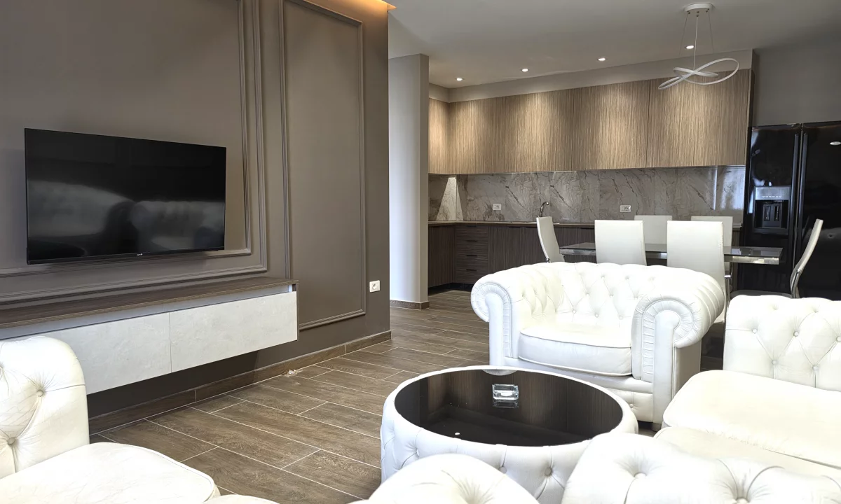 Shtepi me qera Apartament ne Tirane, 2+1, Mobilimi E mobiluar, Pagesa 700  Euro.