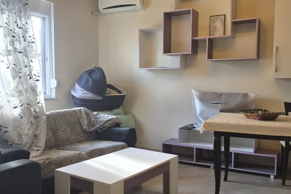 Shtepi ne shitje Apartament ne Tirane, 1+1, Mobilimi E mobiluar, Pagesa 12,000,000  Leke.