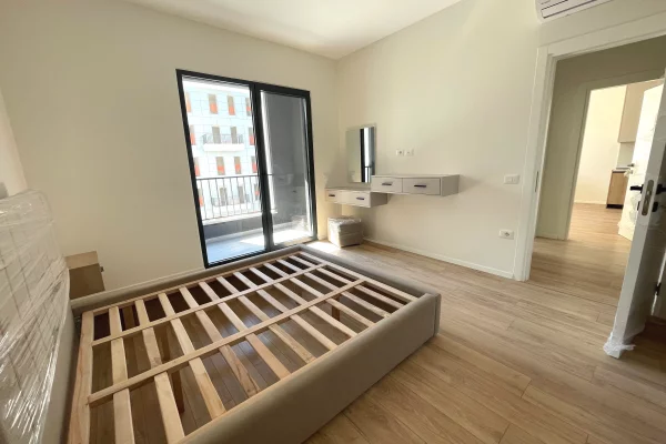 Shtepi ne shitje Apartament ne Tirane, 2+1, Mobilimi E mobiluar, Pagesa 239,000  Euro.