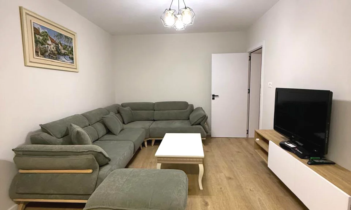 Shtepi me qera Apartament ne Tirane, 2+1, Mobilimi E mobiluar, Pagesa 62,000  Leke.